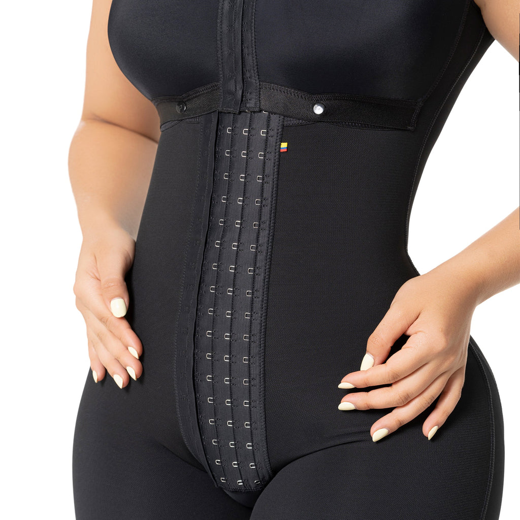 Fajas Salome 6086 black full-body Colombian shapewear bodysuit with hook-and-eye closure, daily compression faja front view