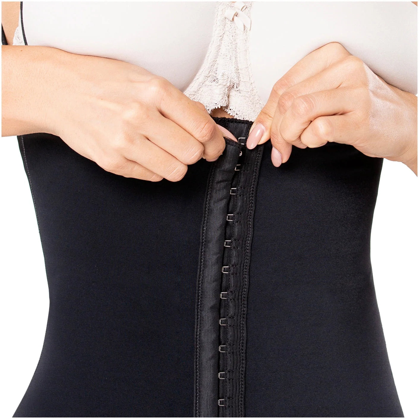 Diane & Geordi DAG-002377 black seamless faja colombiana with hook-and-eye front closure, Colombian shapewear waist trainer l