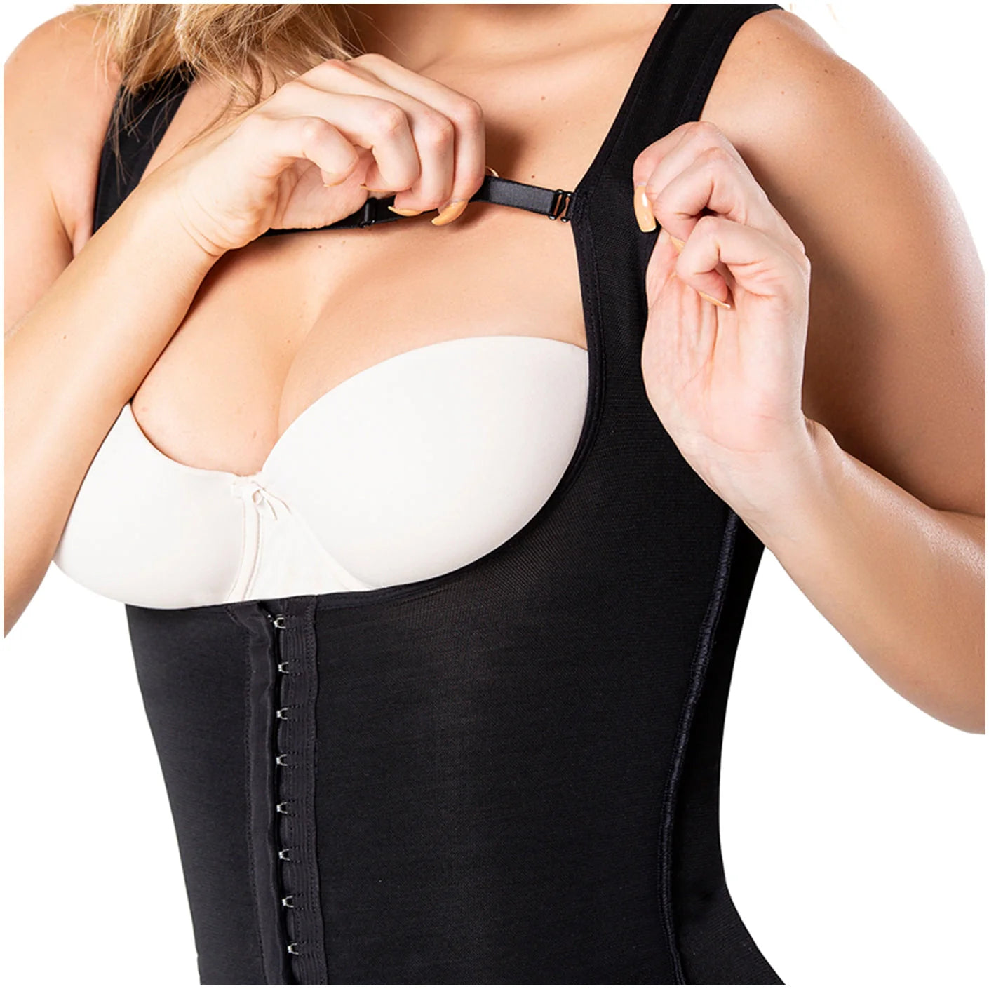Diane & Geordi DAG-002406 black full-body Colombian shapewear bodysuit with adjustable straps and hook closure, daily faja co
