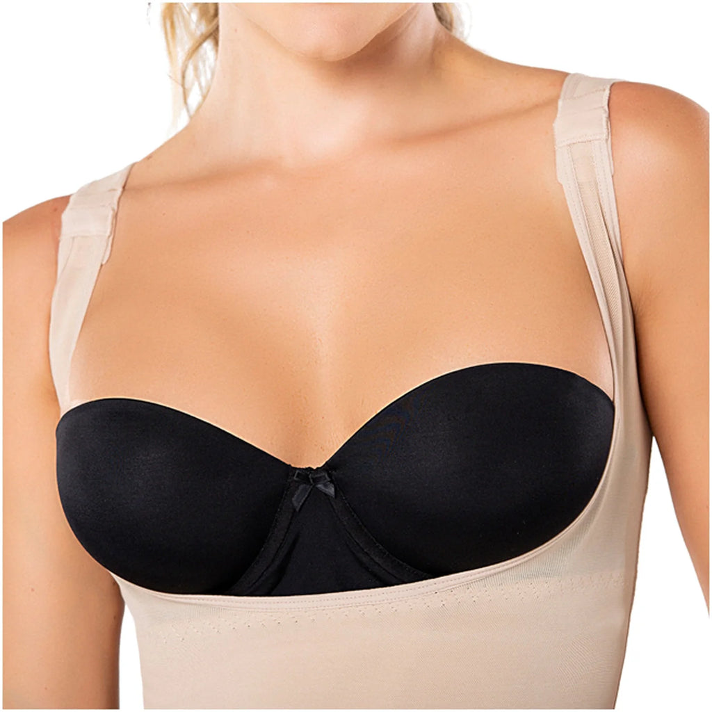 Diane & Geordi DAG-2410 nude seamless body shaper with built-in black bra cups, Colombian shapewear cami front view
