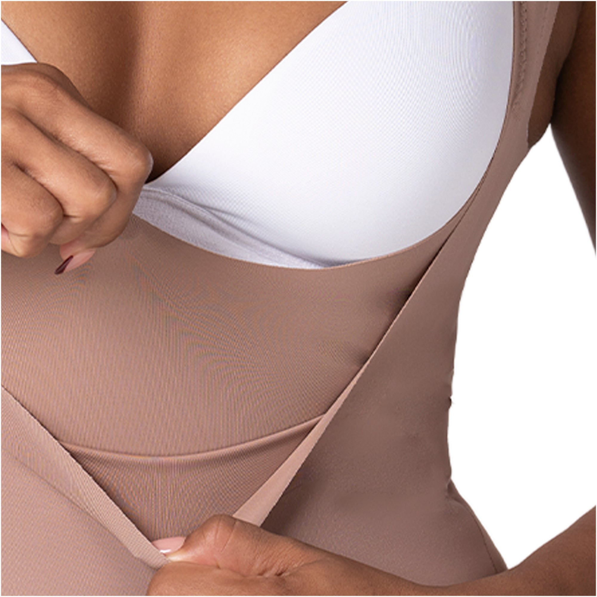 Fajas MyD FEX06 nude full-body Colombian shapewear bodysuit with open-bust design, daily compression faja lifestyle view