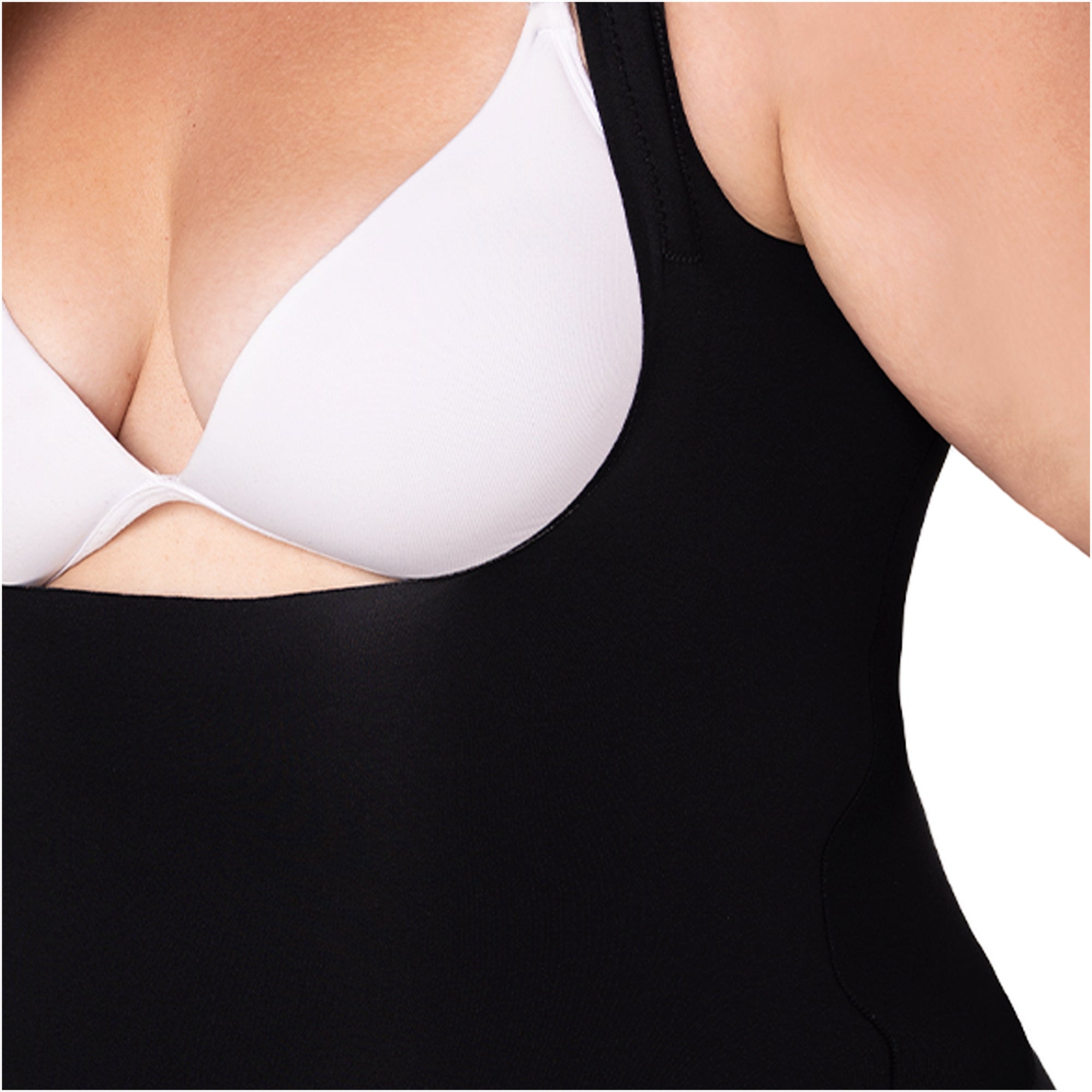 Fajas MyD FEX06 black open-bust bodysuit with white bra, daily Colombian shapewear full-body faja front view