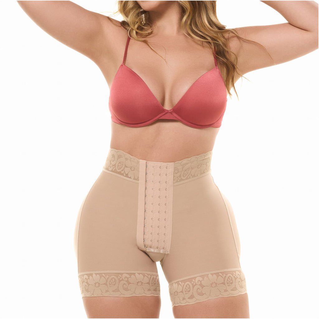 Fajas Salome SH-614B beige shaper shorts with hook closure and lace trim, Colombian shapewear body shaper front view